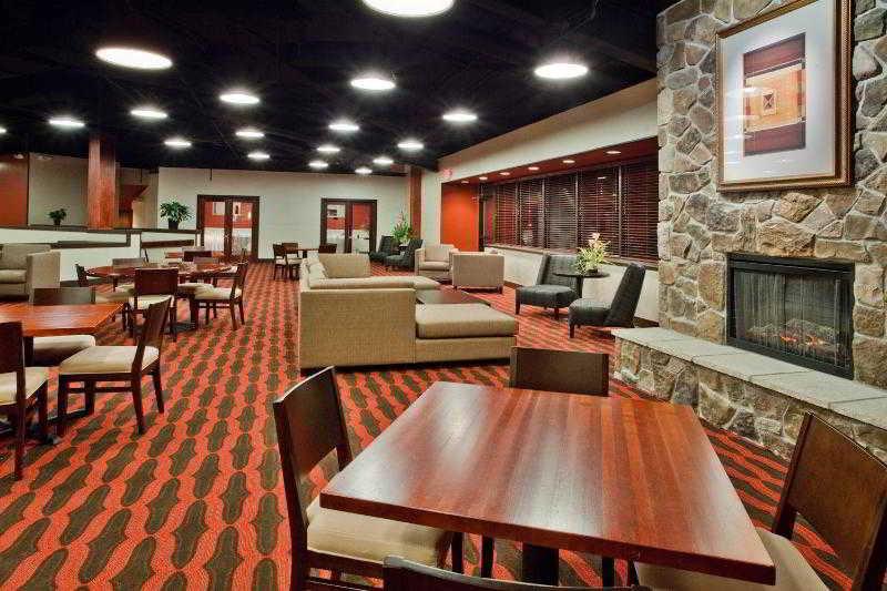 Sheraton Grand Rapids Airport Hotel レストラン 写真